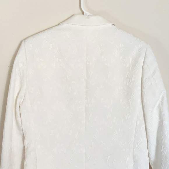 Men Tuxedo Suit - Picture 4 of 9